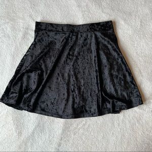 Forever 21 NWT Black Velvet Short Mini Skater Skirt Goth Gothic Punk